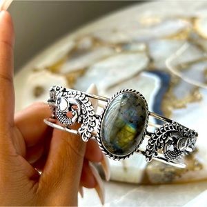 GENUINE LABRADORITE STERLING SILVER CUFF
